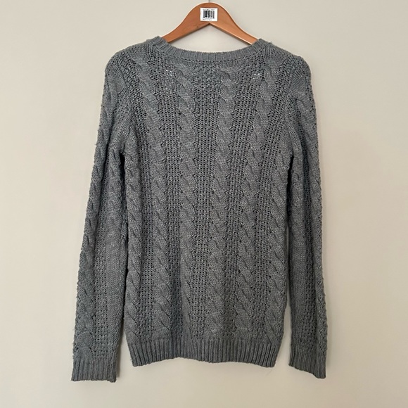 Forever 21 Gray Cable Knit Sweater - Picture 4 of 4